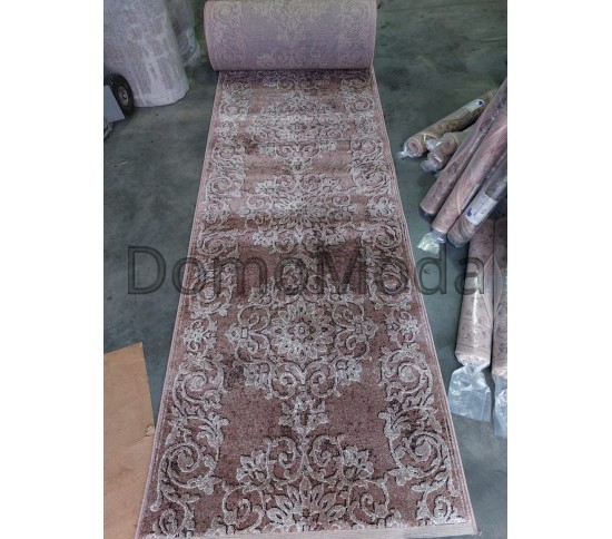 Синтетична килимова доріжка Mira 24016/132 Купити в інтернет магазині ДомоМода Синтетична килимова доріжка Mira 24016/132 - Висока якість за найкращою ціною в Україні