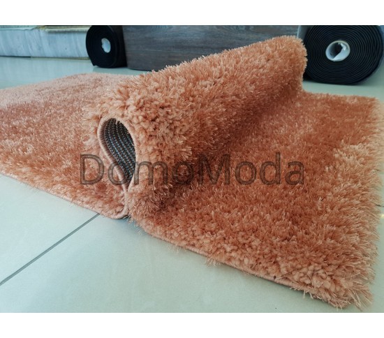 Высоковорсный ковер Puffy-4B P001A brick red Купить в интернет магазине ДомоМода фото 3 Высоковорсный ковер Puffy-4B P001A brick red - высокое качество по лучшей цене в Украине изображение 3.